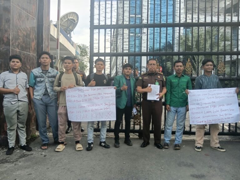 HIMMAH Deli Serdang Geruduk Kejati Sumut, Bongkar Dugaan Korupsi RSU Haji Medan
