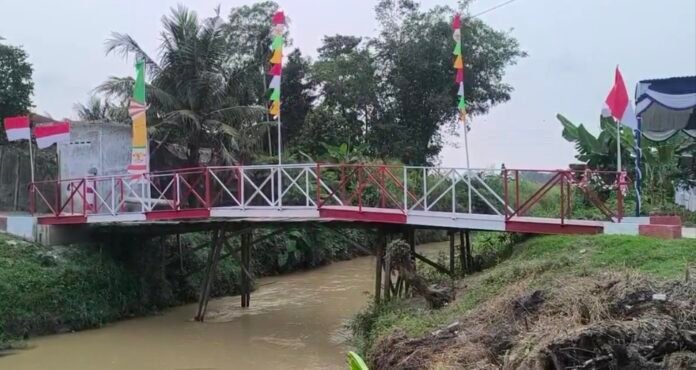 Kapolresta Deli Serdang Resmikan Jembatan Merah